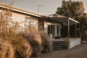 15% Off 3-Night | Lagoon-View Summit House | 4BR - Image 4