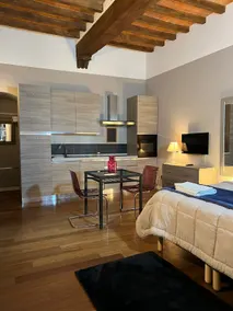 In the heart of Piacenza • All amenities - Image 4