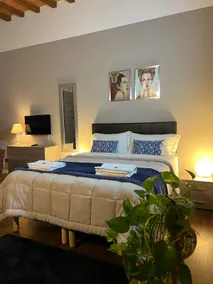 In the heart of Piacenza • All amenities - Image 3