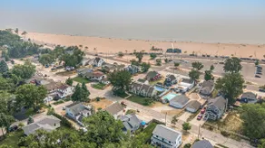 Beachside Bliss: Hot Tub, Tiki Bar, Sauna, Arcade! - Image 3