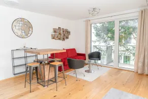 Luxurious apartment with big balcony near city center - Image 3
