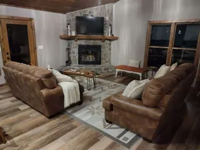 Luxury Mountain Cottage! - Image 5