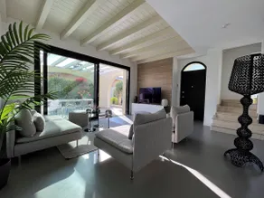 Vacation home with Mediterranean garden and pool - Image 3