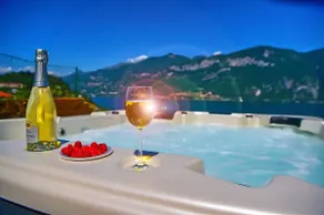 Jardin privé de la Casa Marina Bellagio (CA/bain à remous) - Image 3