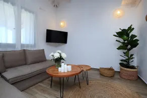 Maissonette with roof bedroom - Image 3