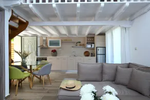 Maissonette with roof bedroom - Image 4