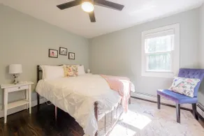 Bright, Spotless Cottage Near Bethel Woods - Image 3