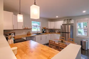 Bright, Spotless Cottage Near Bethel Woods - Image 2