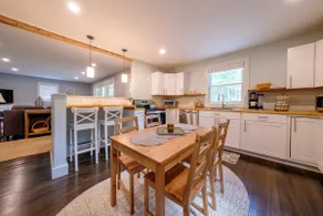 Bright, Spotless Catskills Cottage - Image 4