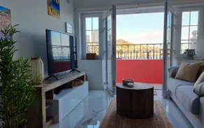 5* beachfront loft sleeps up to 4, family-ready - Image 5
