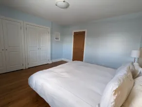 Sunny family home - Image 4