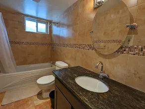 Sunny family home - Image 3