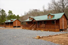 Homey 2 BR Cabin - Image 5