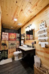 Homey 2 BR Cabin - Image 4