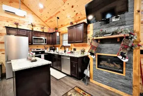 Homey 2 BR Cabin - Image 3