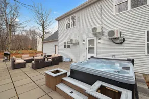 ✨ Modern Colonial ✨ Hot Tub ✨ Karaoke ✨ Game Room ✨ EV Charger ✨ King Bed ✨ - Image 4