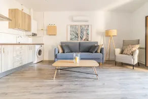 Cozy apartment with views and a private terrace - Image 3
