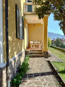 Flat with beautiful view of lake Como - Image 4