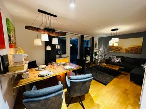 stylish and cozy-central- a great home! - Image 3