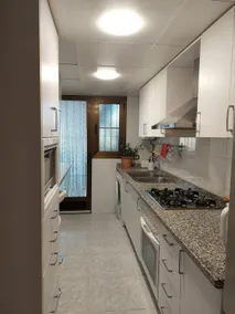 Apartment, pool and beach - Image 4