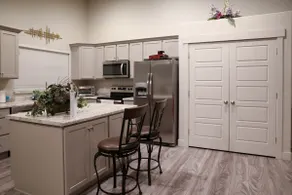 Spacious 6-Bedroom Home with 6 King Beds - Image 4