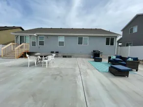 Spacious 6-Bedroom Home with 6 King Beds - Image 2