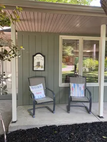 Lake Ridge Cottage-*Close to Beach and Downtown* - Image 2