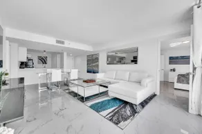 Luxurious 34th floor Ocean view Private Unit - Image 2