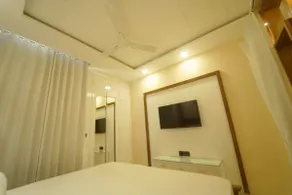 Antique Royal Suite - Image 5