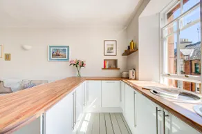 Stylish 1BD Seaside Flat North Berwick - Image 4