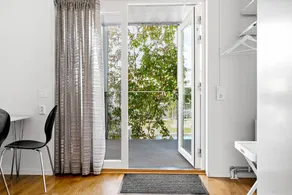 Central apartment in Visby with pool access - Image 5