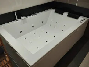Penthouse with whirlpool, terrace, and swimming pool - Image 3