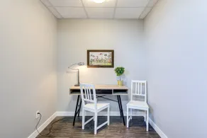 Arlo - Bright 2BR | Parking | Near Downtown & UofS - Image 3