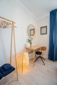 Mid-Century Modern Apartment with Private Parking - Image 5