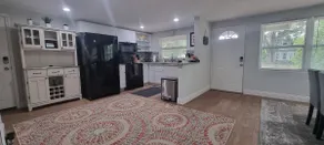 Explore Amazing Sanford in Cleanliness & Comfort - Image 2