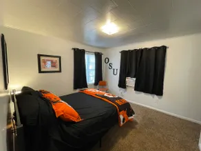 Pet friendly. Blocks to OSU - 0.7mi to BP Stadium! - Image 5