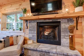 Grandfather Mtn Views | Cozy Cabin Near Banner Elk - Image 2