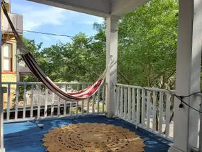 Beautiful Balcony one bedroom  steps to downtown River Walk ! - Image 3
