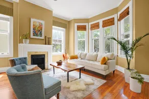 Lovely Historic 2 BD Riverwalk Apartment! - Image 3