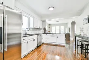 1 block from TTU - fully remodeled 3/2 - Image 4