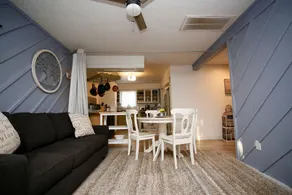 Tranquil Rustic Quiet Family Home - Image 2