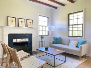 Historic cottage with stunning mountain views - Image 2