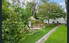 Charming House; Walk to Beach & Shops - Image 2