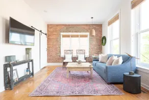 116 water: front apartment - Image 3