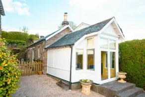 Entire cottage with garden and great views! - Image 5