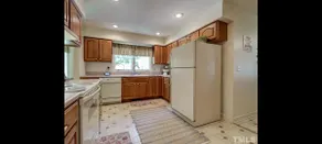 Poppey's Family Lake Home - Image 2