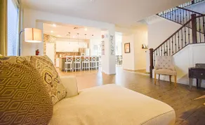 4000sq ft Dream with custom Kitchen and RV Parking - Image 2