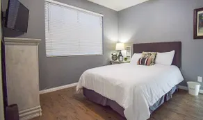 4000sq ft Dream with custom Kitchen and RV Parking - Image 5