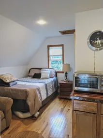 Pembroke - 1 bd, Loft with 1 free park space - Image 2