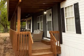 Charming 4-Bedroom Riverfront Home - Image 4